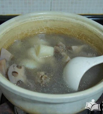 淮山排骨汤的做法