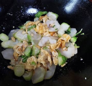 蒲儿菜炒鸡蛋的做法