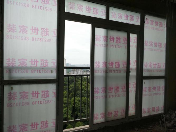 如何避免窗户刮花