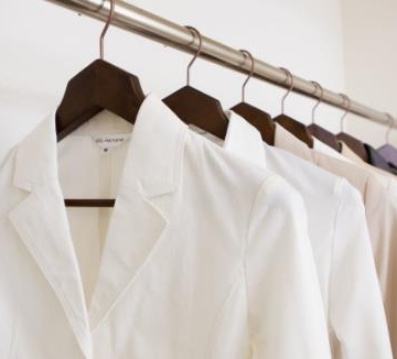 如何避免衣服变黄