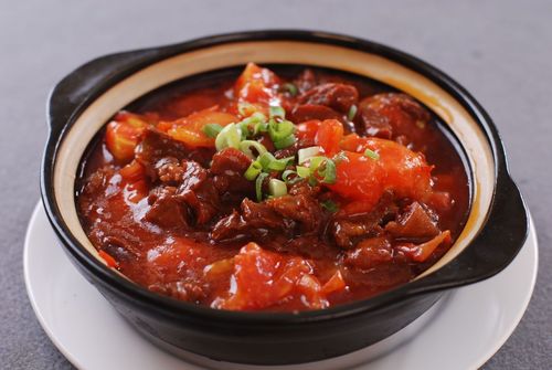 番茄牛肉煲的制作方法，如何才能口感入味浓郁入口
